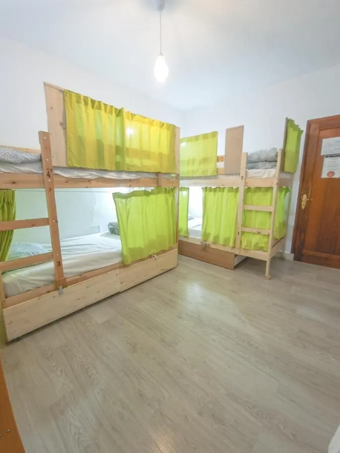 Aguere Nest Hostel La Laguna  0*, La Laguna (Tenerife)